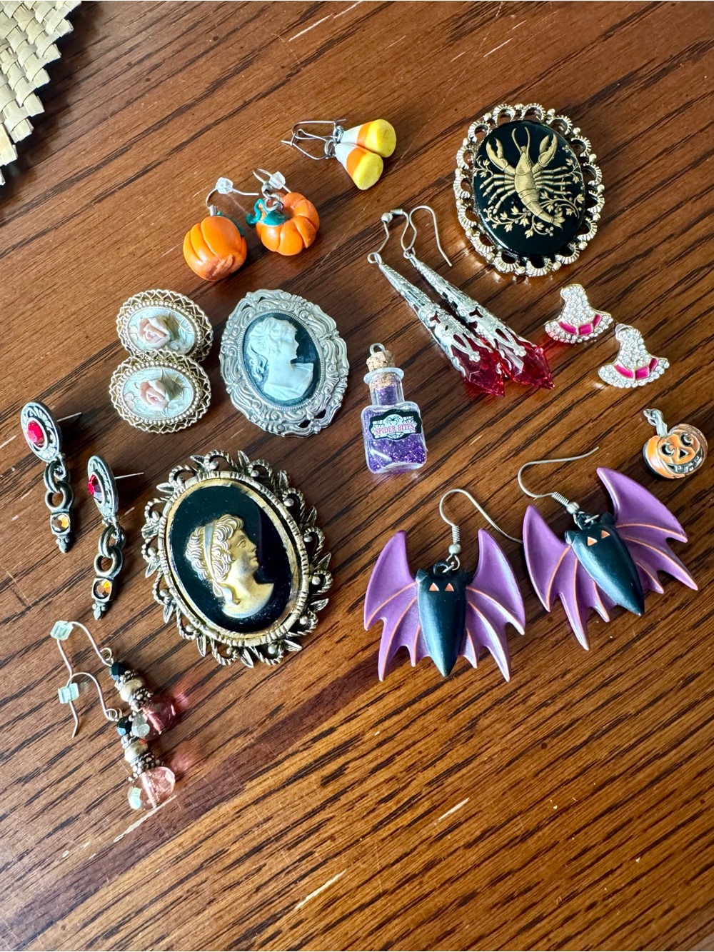 Halloween Vintage & Modern Jewelry Lot Earrings Brooches Cameos Bats Scorpion